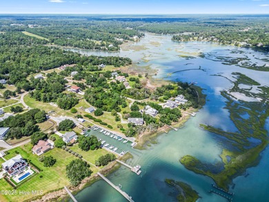 Welcome to Forest Sound, an exclusive waterfront community in - photo 12