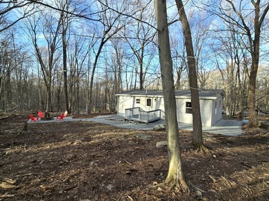 Welcome home to 65 Windsor Road with lots of curb appeal - photo 15