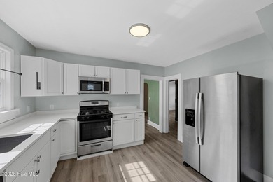Welcome to Carolina Place, one of Wilmington's most charming and - photo 22