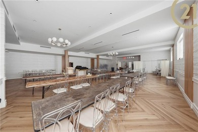 Institutional / Educational Facility - 6,500+ Sq Ft on 40x100 - photo 24