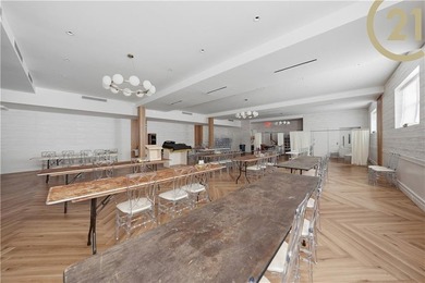 Institutional / Educational Facility - 6,500+ Sq Ft on 40x100 - photo 30