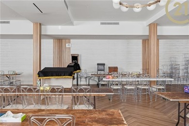 Institutional / Educational Facility - 6,500+ Sq Ft on 40x100 - photo 31