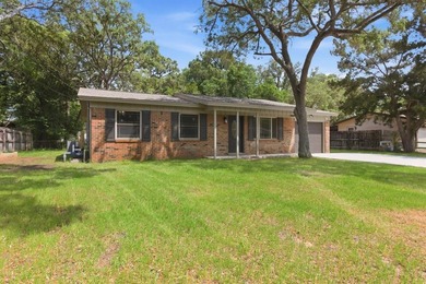 Welcome to your new home! This beautifully remodeled brick home - photo 3