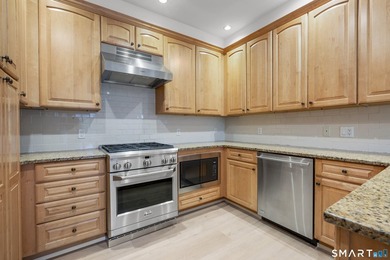 Experience the perfect blend of luxury, convenience, and - photo 6