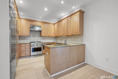 Experience the perfect blend of luxury, convenience, and - photo 7