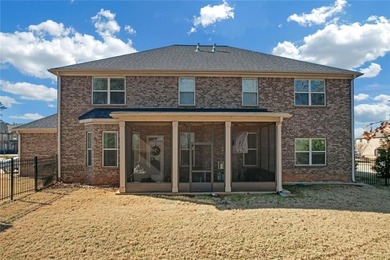 Luxury Living in Crystal Lake Golf & Country Club - A Rare - photo 7