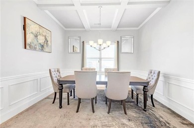 Luxury Living in Crystal Lake Golf & Country Club - A Rare - photo 10