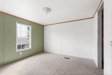 Escape to the lake with this cozy 1 bedroom, 1 bathroom retreat - photo 11