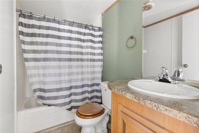 Escape to the lake with this cozy 1 bedroom, 1 bathroom retreat - photo 12