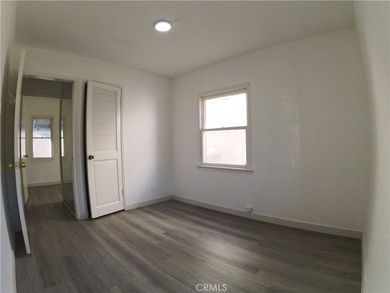 Rare Duplex Opportunity on a Cul-de-Sac A true rare find - a - photo 12
