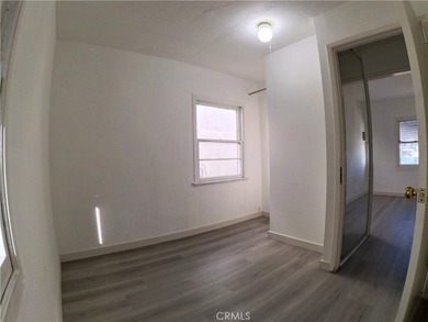 Rare Duplex Opportunity on a Cul-de-Sac A true rare find - a - photo 13
