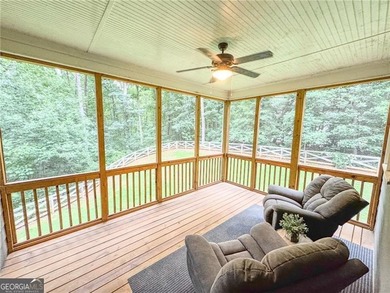 This beautiful home is a hidden gem! After coming through a long - photo 14