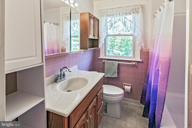 Welcome to this solidly built, one-owner ranch home located in - photo 14