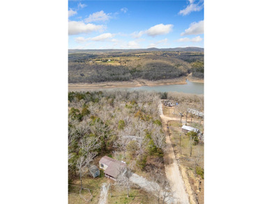 Escape to the lake with this cozy 1 bedroom, 1 bathroom retreat - photo 17