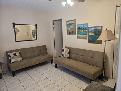VILLA ON QUIET STREET, CONVERTIBLE FLOOR PLAN, WITH 2nd BEDROOM - photo 17