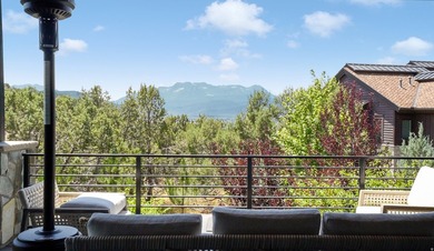 This home is a breathtaking mountain contemporary masterpiece - photo 18