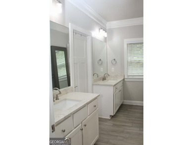 This beautiful home is a hidden gem! After coming through a long - photo 19