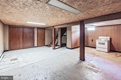 Welcome to this solidly built, one-owner ranch home located in - photo 20