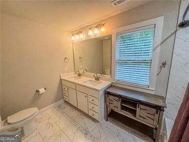 This beautiful home is a hidden gem! After coming through a long - photo 21
