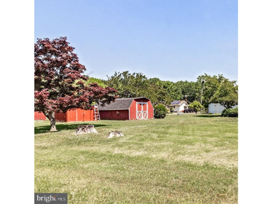 Welcome to this solidly built, one-owner ranch home located in - photo 23