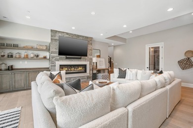 This home is a breathtaking mountain contemporary masterpiece - photo 31