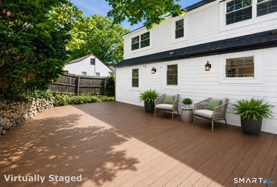 Completely renovated from top to bottom, this stunning 4-bedroom - photo 35
