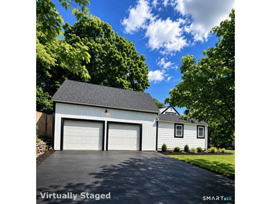 Completely renovated from top to bottom, this stunning 4-bedroom - photo 39