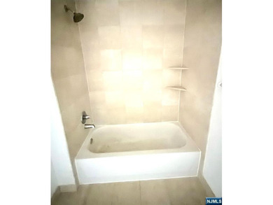 Welcome to THE PALISADES this move-in ready 1-bedroom - photo 18