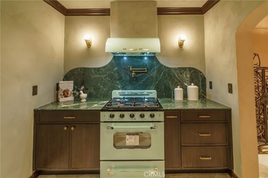 Welcome to 2015 San Francisco Avenue, a truly one-of-a-kind - photo 19