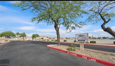 Specatular one story townhome features, 2 Large bedrooms, 2 bath - photo 22