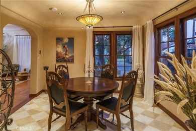 Welcome to 2015 San Francisco Avenue, a truly one-of-a-kind - photo 22