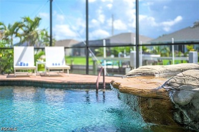 Beautiful 4-bedroom, 2-bathroom waterfront home located in - photo 27