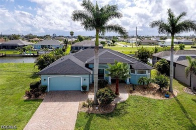 Beautiful 4-bedroom, 2-bathroom waterfront home located in - photo 31