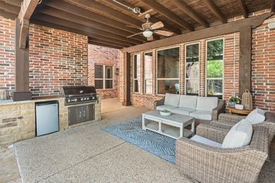 Welcome to this exceptional multigenerational home in the - photo 32