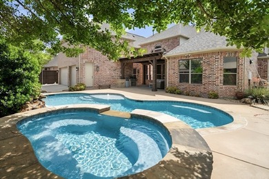 Welcome to this exceptional multigenerational home in the - photo 33