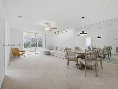 Charming furnished 4th-floor 1 bedroom /2 baths condo with - photo 11