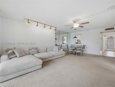 Charming furnished 4th-floor 1 bedroom /2 baths condo with - photo 14