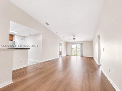 BRIGHT, MODERN & MOVE-IN READY CORNER UNIT IN JAMESON PLACE! - photo 14