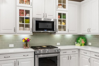 Welcome to 1551 Chastain Rd, where thoughtful design, timeless - photo 17