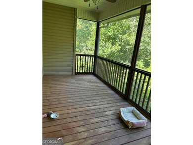 We welcome you to this well-organized traditional styled home - photo 21
