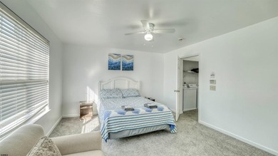 Welcome to this inviting 3-bed, 2.5-bath single-family home in - photo 22