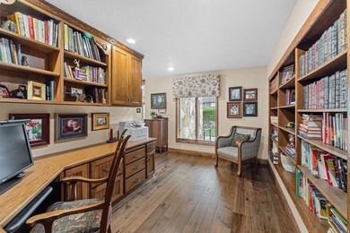 Nestled in the prestigious and highly sought-after Hidden Oaks - photo 27