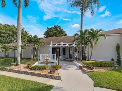 Charming furnished 4th-floor 1 bedroom /2 baths condo with - photo 28