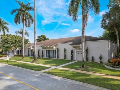 Charming furnished 4th-floor 1 bedroom /2 baths condo with - photo 29