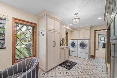 Nestled in the prestigious and highly sought-after Hidden Oaks - photo 30
