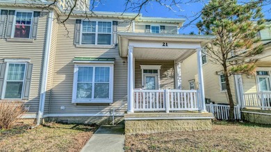 Welcome to this inviting 3-bed, 2.5-bath single-family home in - photo 31