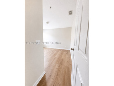 BRIGHT, MODERN & MOVE-IN READY CORNER UNIT IN JAMESON PLACE! - photo 33