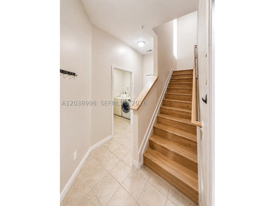 BRIGHT, MODERN & MOVE-IN READY CORNER UNIT IN JAMESON PLACE! - photo 36