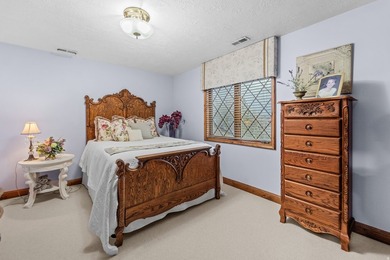 Nestled in the prestigious and highly sought-after Hidden Oaks - photo 46