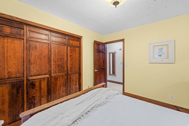 Nestled in the prestigious and highly sought-after Hidden Oaks - photo 48